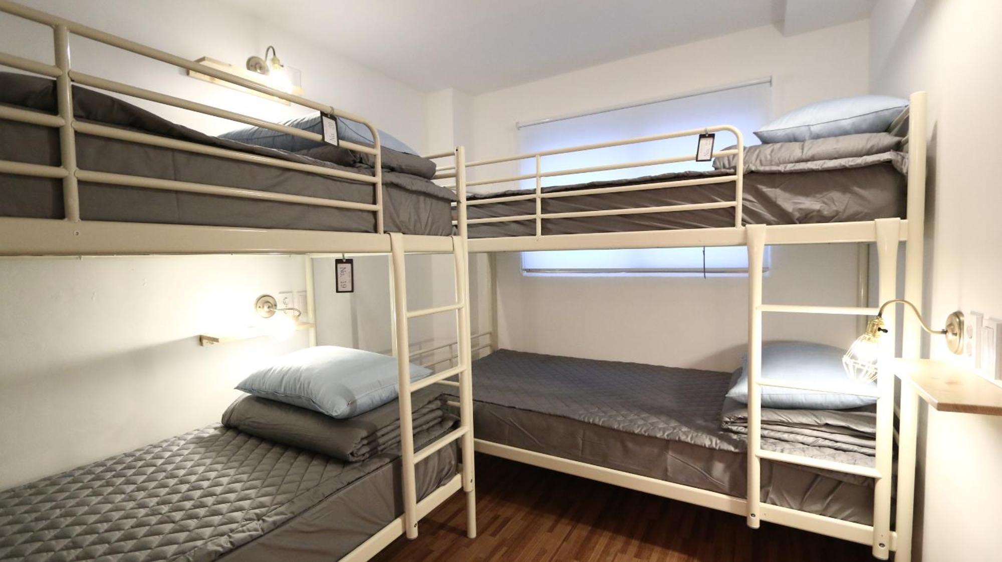 Blue Boat Hostel Myeongdong Seoul Bagian luar foto