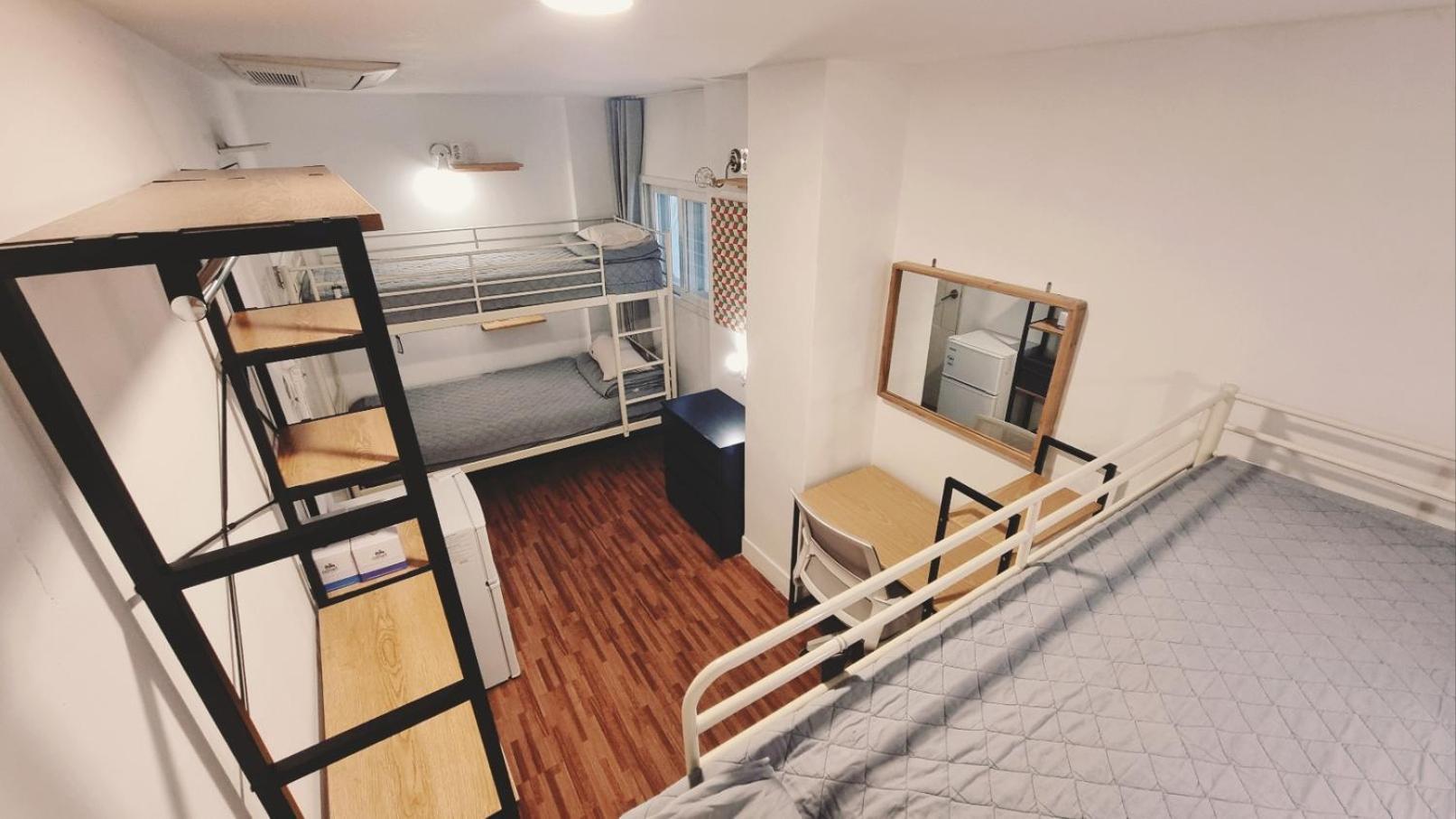 Blue Boat Hostel Myeongdong Seoul Bagian luar foto