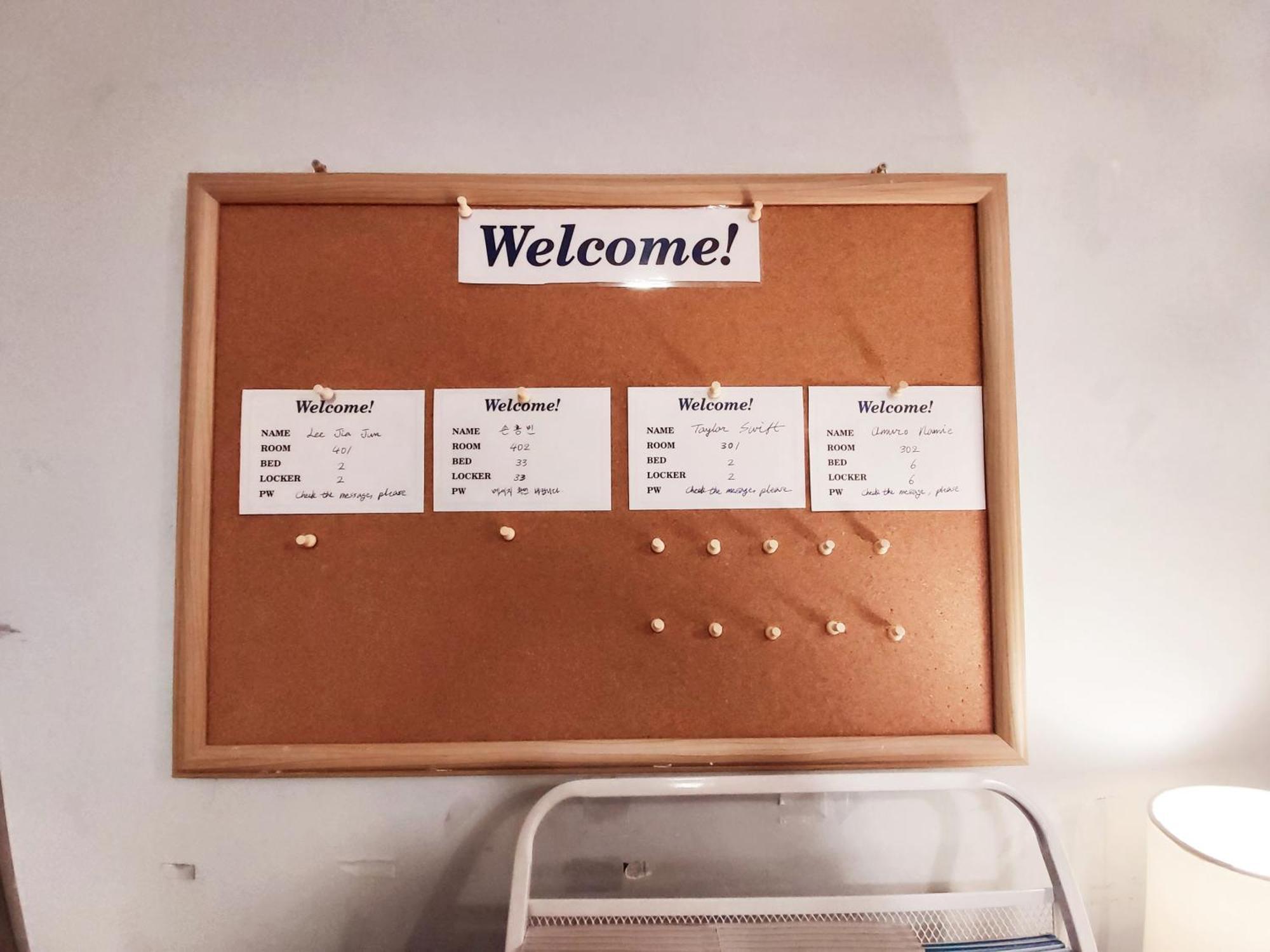 Blue Boat Hostel Myeongdong Seoul Bagian luar foto